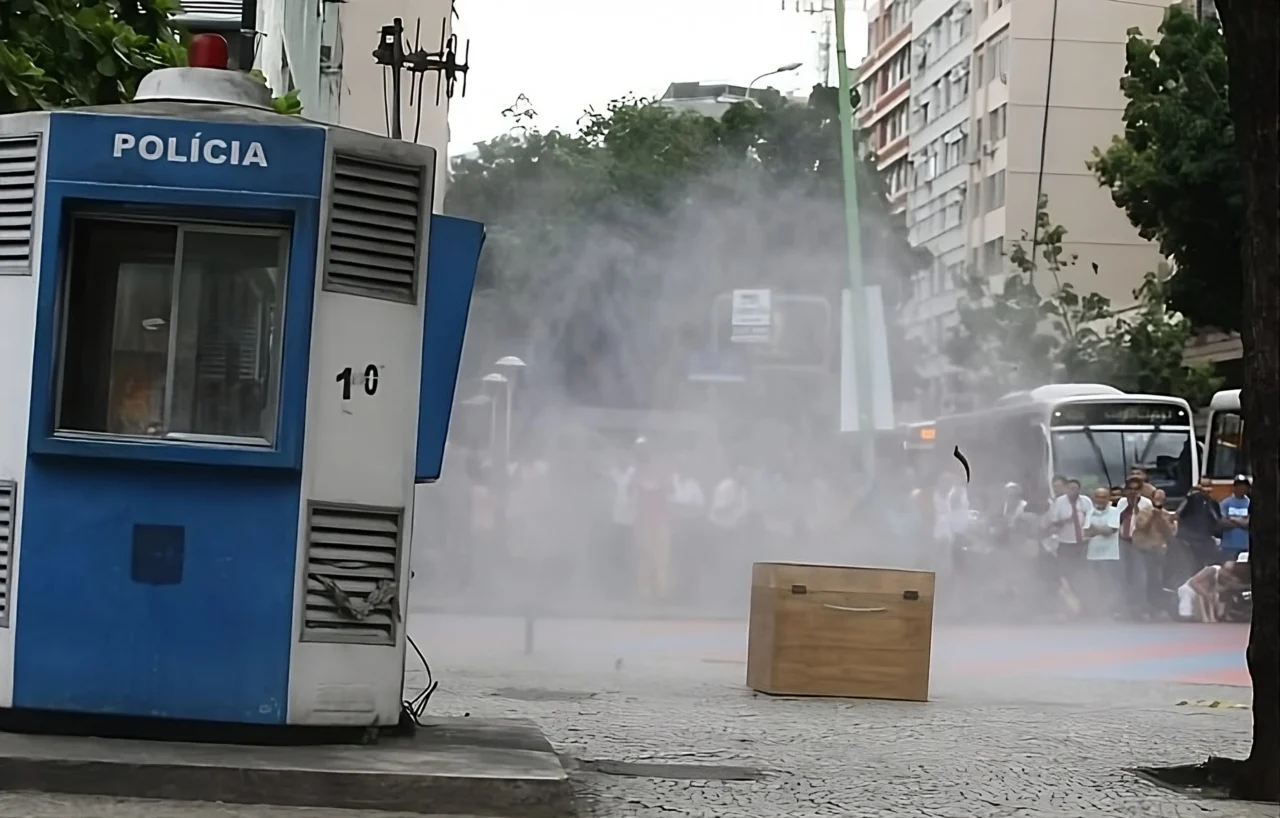 Campanha provoca pânico em Ipanema - Domingo do Faustão