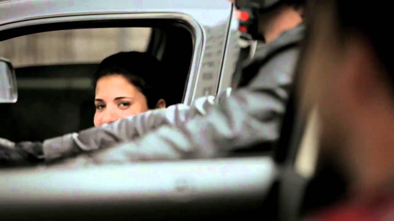 Sorria para o carro do lado! 1 acao brastemp sorriso carro do lado
