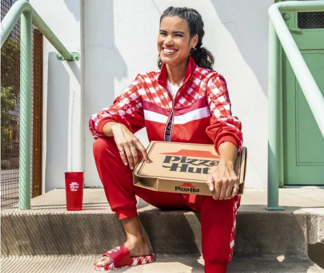 mulher, roupa, pizza hut,