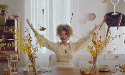 Vanessa da Mata clip-commerce